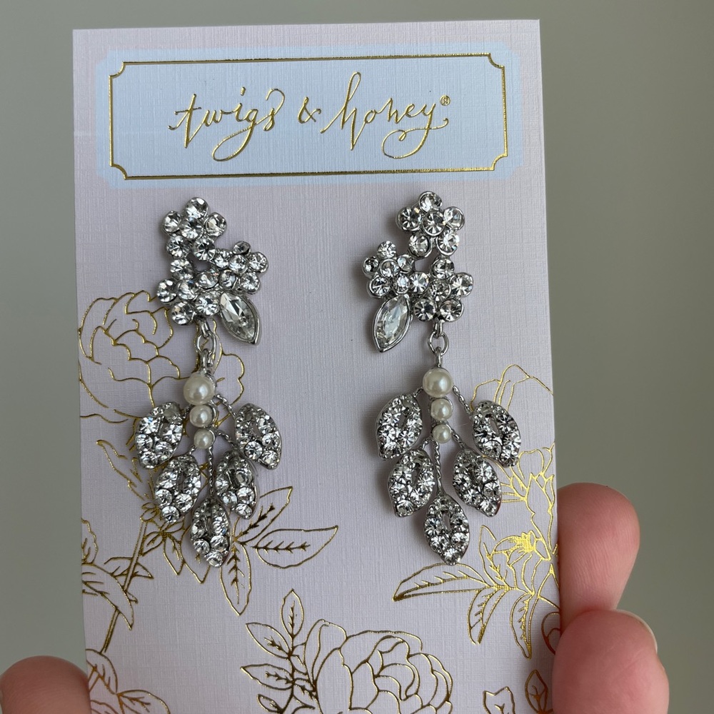Crystal & Pearl Leaf Motif Earrings